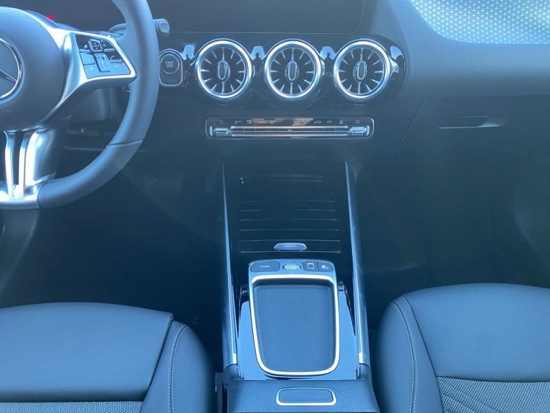 MERCEDES-BENZ EQA 250+ Österreich-Edition