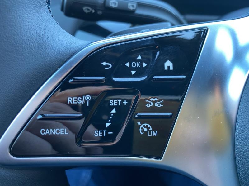 MERCEDES-BENZ EQA 250+ Österreich-Edition