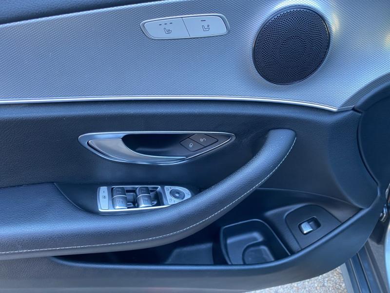 MERCEDES-BENZ E 220 d 4MATIC Limousine