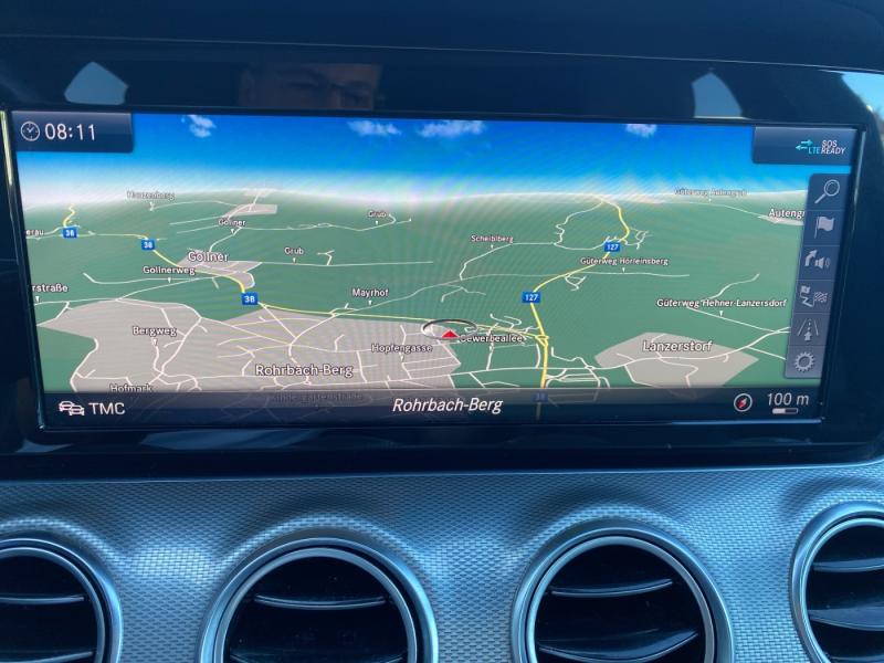 MERCEDES-BENZ E 220 d 4MATIC Limousine