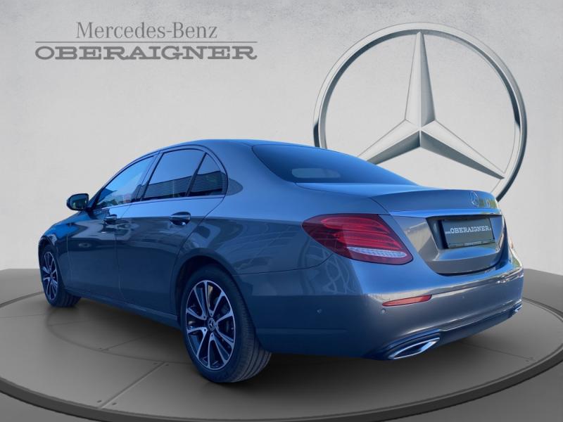 MERCEDES-BENZ E 220 d 4MATIC Limousine