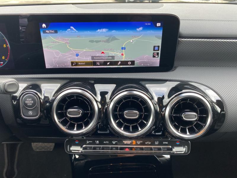 MERCEDES-BENZ CLA 200 d Shooting Brake Progressive