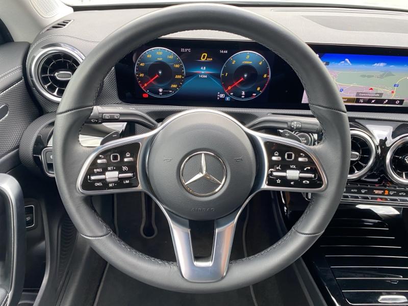 MERCEDES-BENZ CLA 200 d Shooting Brake Progressive