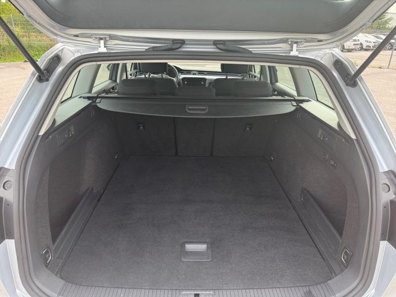 VW Passat Variant Business TDI DSG