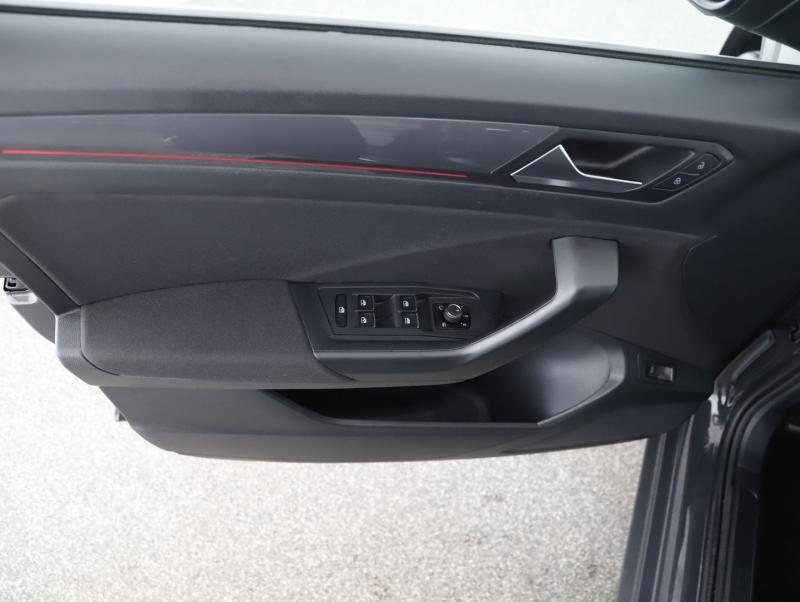 VW T-Roc Sport TSI ACT DSG