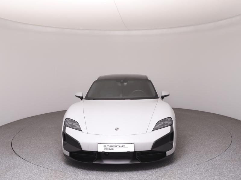 Porsche Taycan Turbo