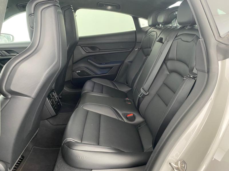 Porsche Taycan Turbo