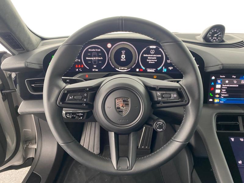 Porsche Taycan Turbo