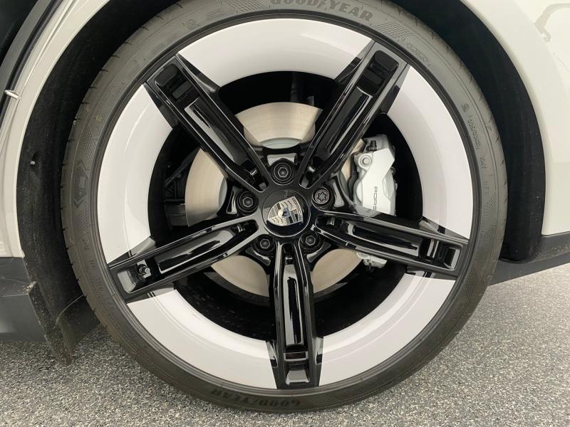 Porsche Taycan Turbo