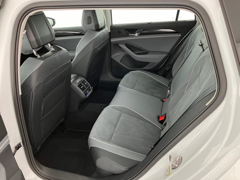 VW Passat Variant Business TDI DSG