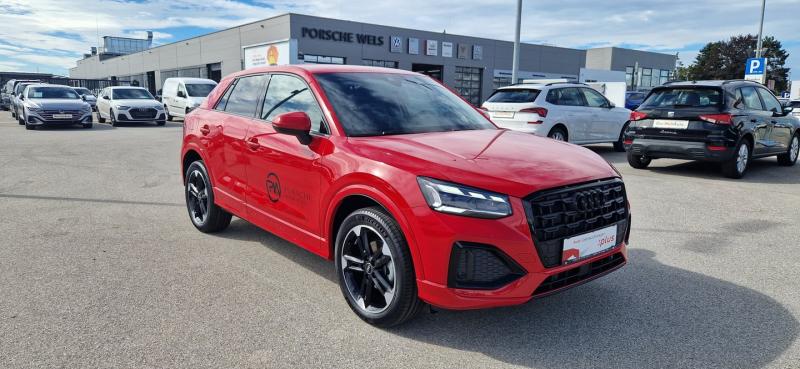 Audi Q2 30 TFSI admired