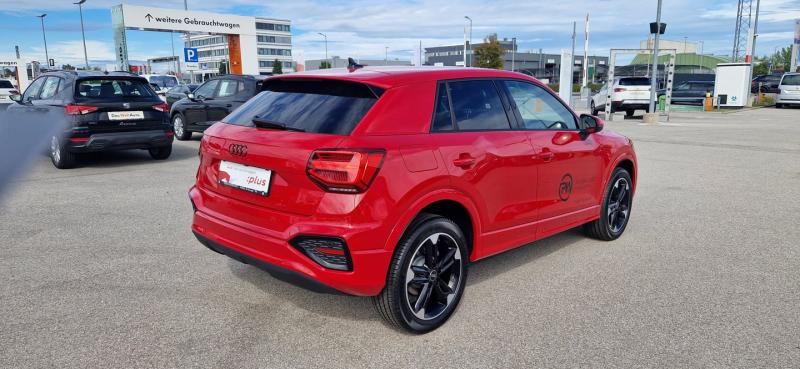 Audi Q2 30 TFSI admired