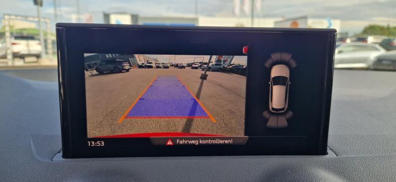 Audi Q2 30 TFSI admired