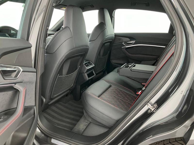 Audi SQ8 Sportback e-tron quattro