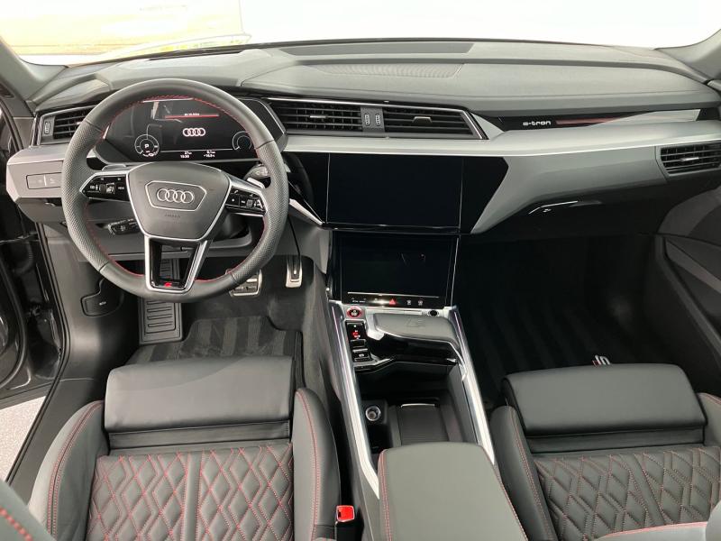 Audi SQ8 Sportback e-tron quattro