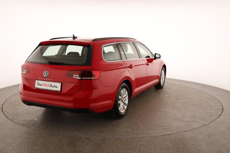 VW Passat Variant Business TDI DSG