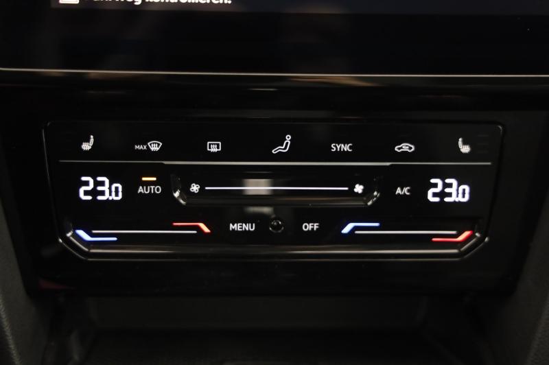 VW Passat Variant Business TDI DSG