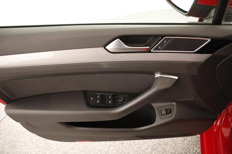 VW Passat Variant Business TDI DSG