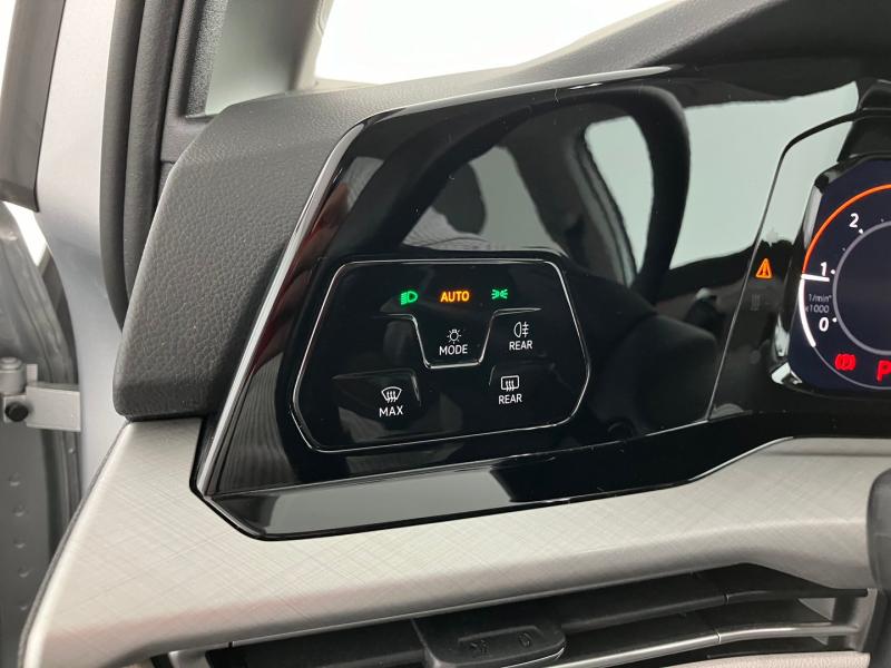 VW Golf Variant Life TDI DSG