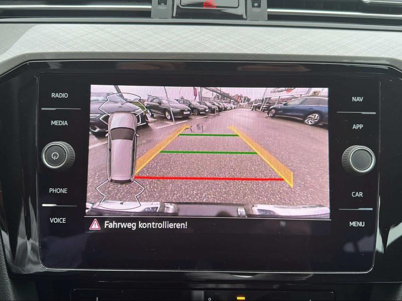 VW Passat Variant Business TDI DSG