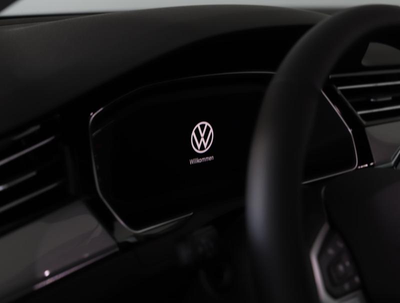 VW Passat Variant Business TDI