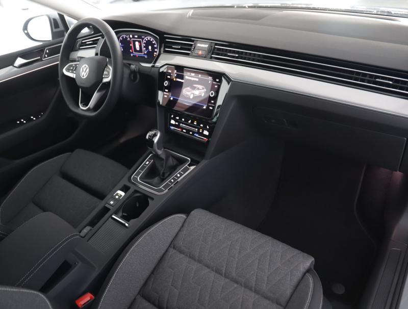 VW Passat Variant Business TDI