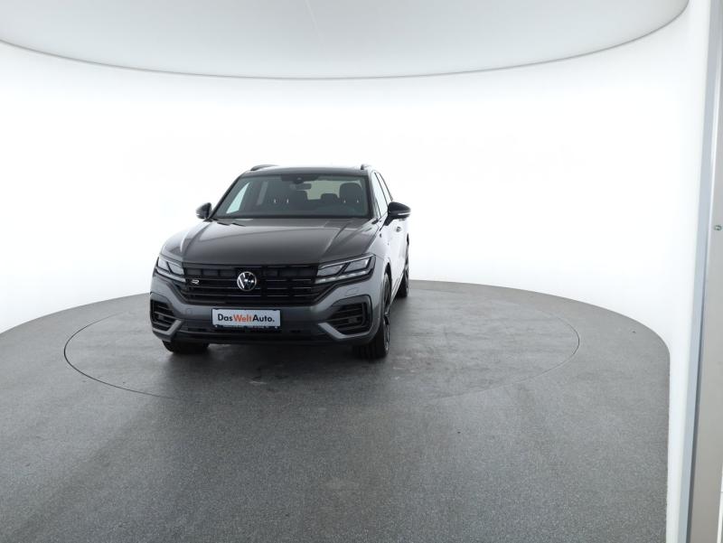 VW Touareg R eHybrid 4MOTION