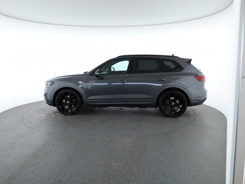 VW Touareg R eHybrid 4MOTION