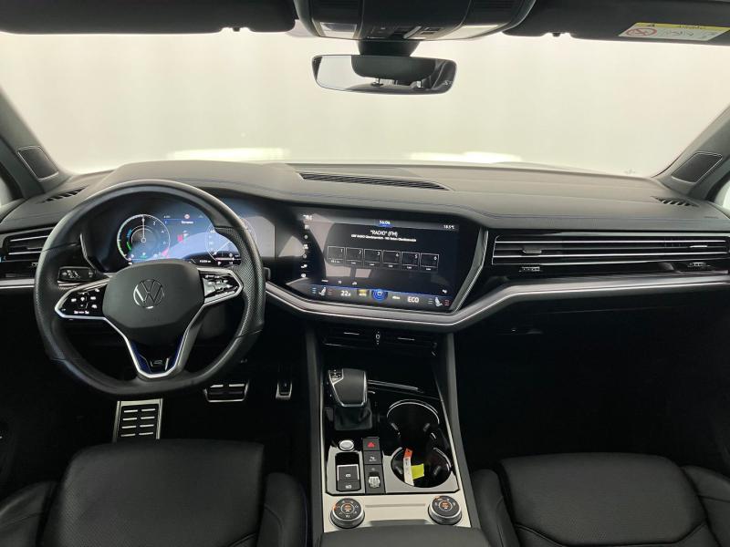 VW Touareg R eHybrid 4MOTION