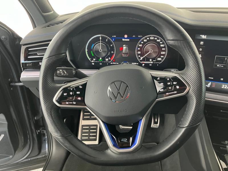 VW Touareg R eHybrid 4MOTION