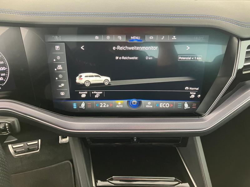 VW Touareg R eHybrid 4MOTION