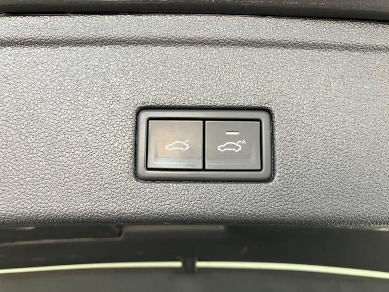 VW Touareg R eHybrid 4MOTION