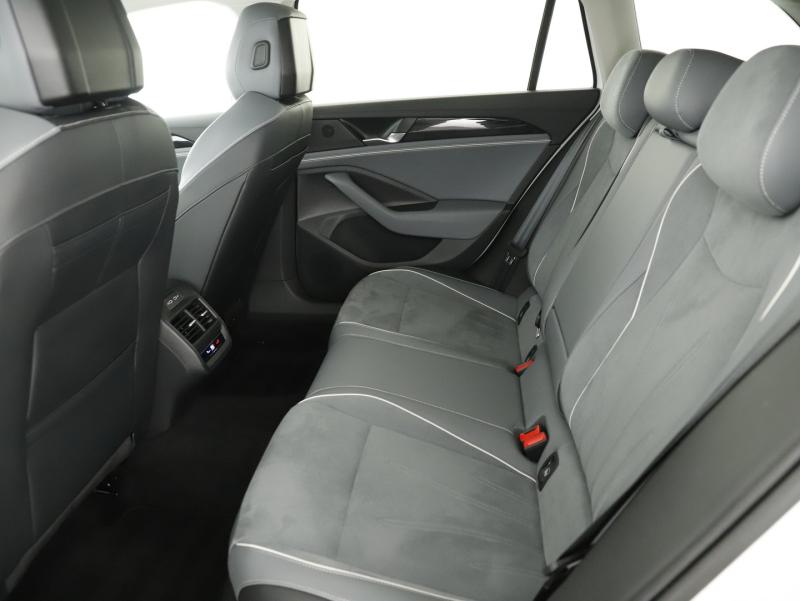 VW Passat Variant Business TDI SCR DSG