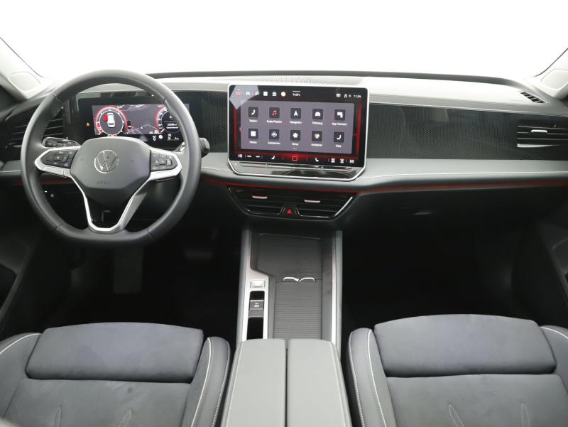 VW Passat Variant Elegance TDI DSG