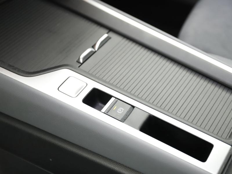 VW Passat Variant Elegance TDI DSG