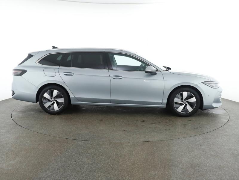 VW Passat Variant Elegance TDI DSG