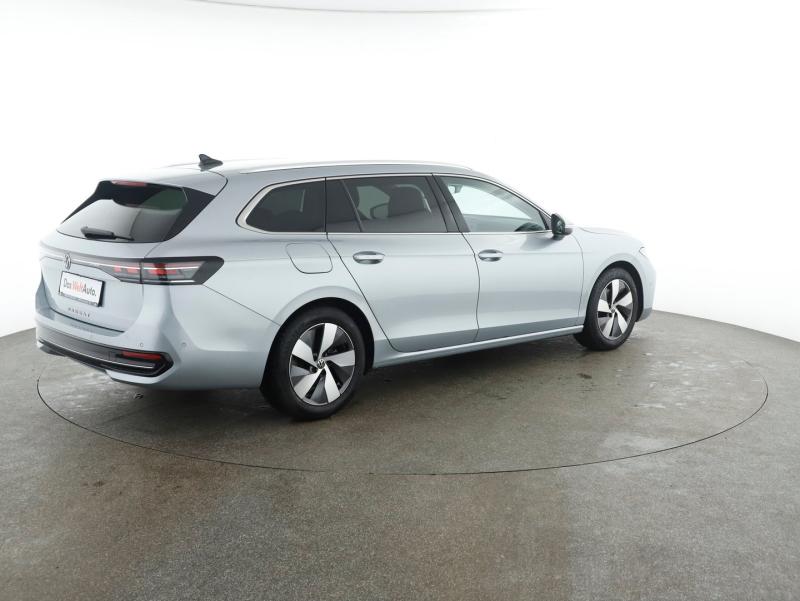 VW Passat Variant Elegance TDI DSG