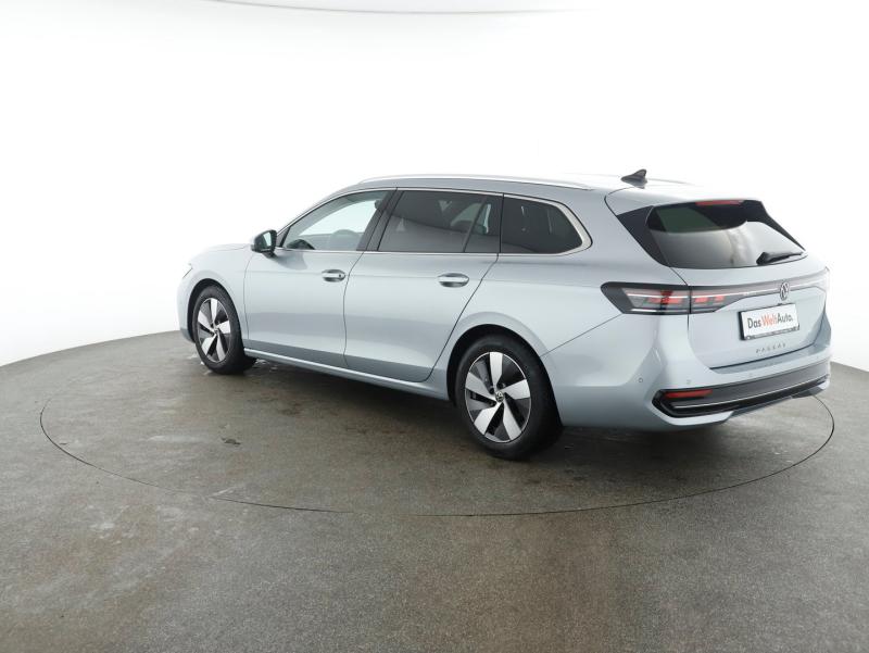 VW Passat Variant Elegance TDI DSG