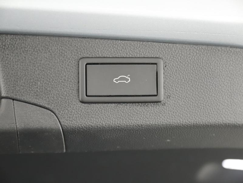 VW Passat Variant Elegance TDI DSG