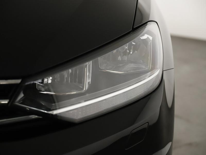 VW Touran Life TSI