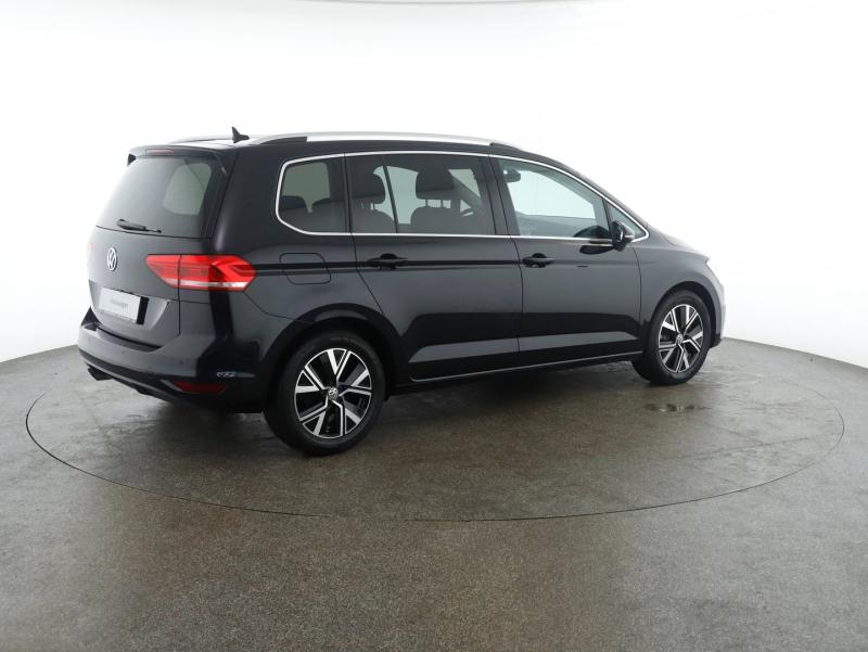VW Touran Highline TDI SCR 5-Sitzer