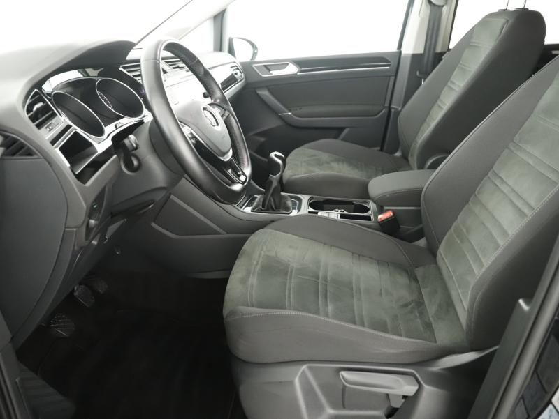 VW Touran Highline TDI SCR 5-Sitzer
