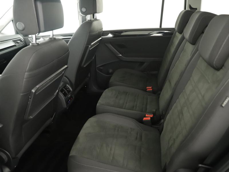 VW Touran Highline TDI SCR 5-Sitzer