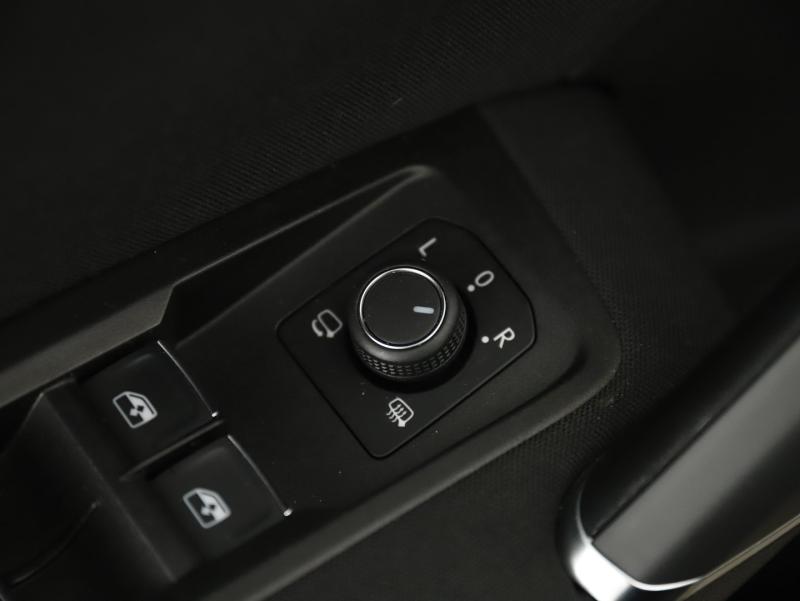 VW Touran Highline TDI SCR 5-Sitzer