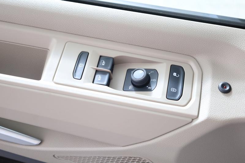 VW Multivan Business eHybrid 180 kW 4MOTION