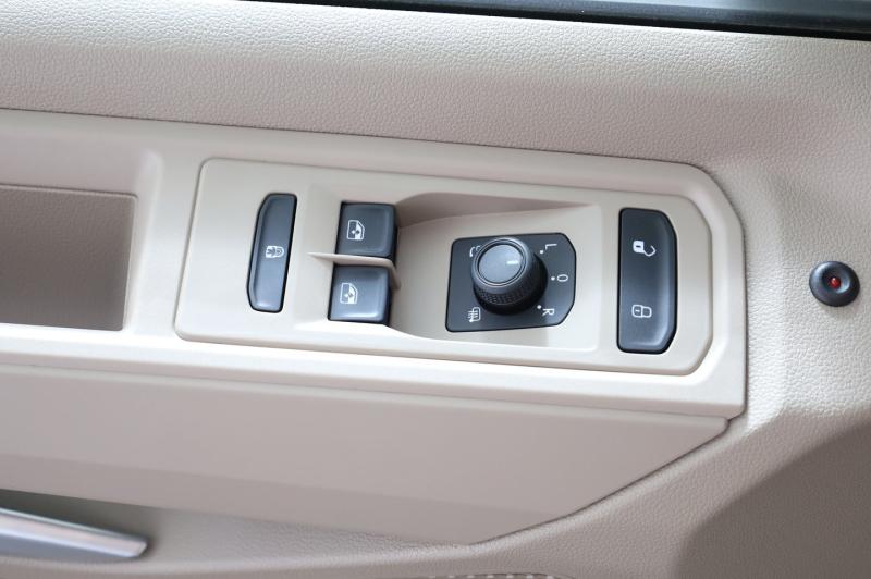 VW Multivan Business TDI