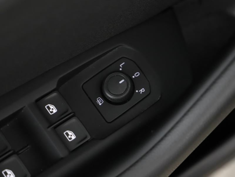 VW Passat Variant Business TDI SCR DSG