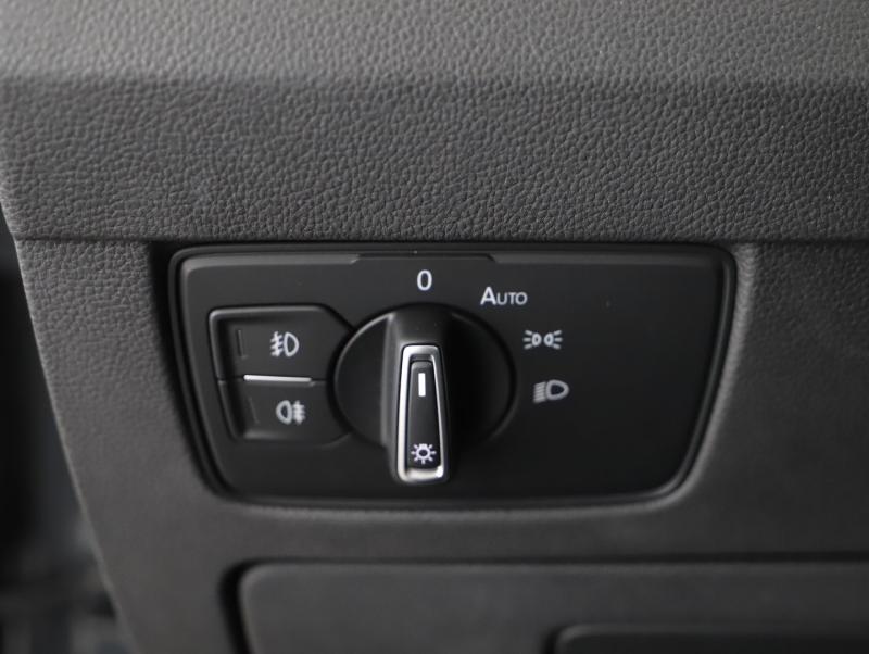VW Passat Variant Business TDI SCR DSG