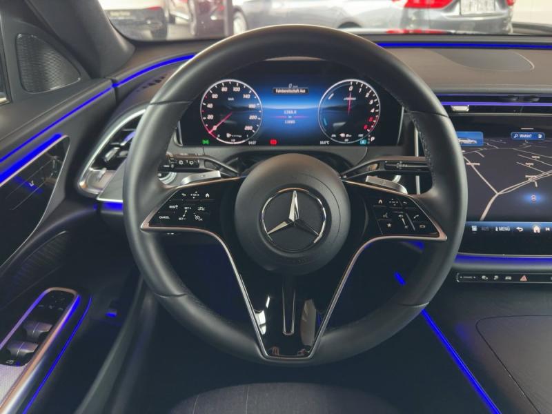 MERCEDES-BENZ E 300 de 4MATIC T-Modell