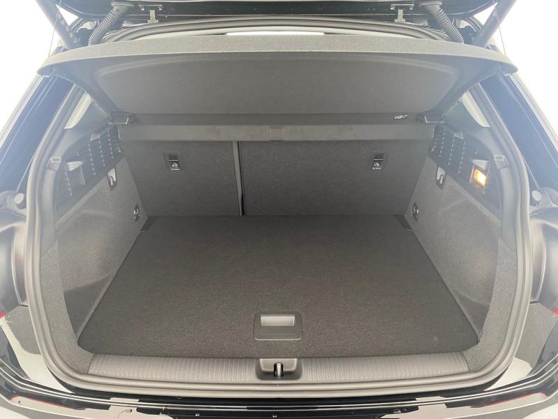 Audi Q2 30 TFSI admired